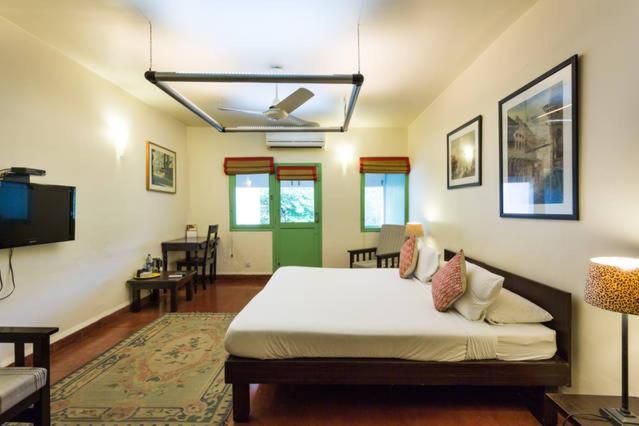 G 49 Bed & Breakfast New Delhi Exteriör bild